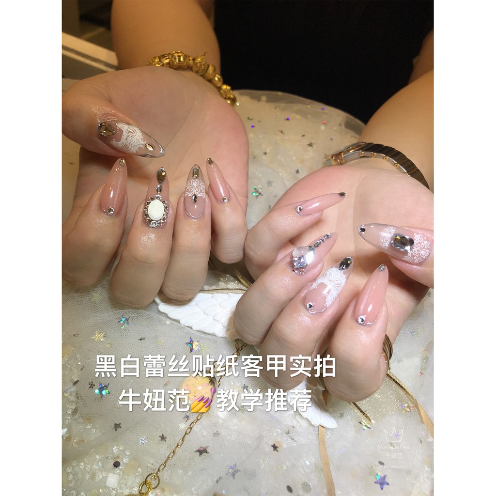 Nail Sticker Ren Hoa Đen Trắng Dán Móng Tay Rất Đẹp - Lẻ 1 Cái