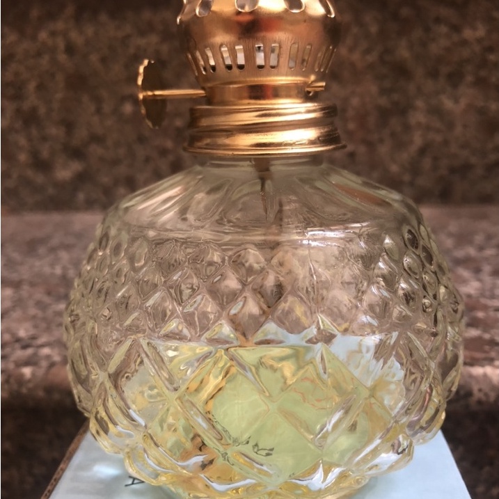 Đèn dầu thủy tinh cổ điển
