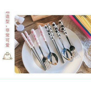 BỘ THÌA DĨA BÒ SỮA HÓT TREN..