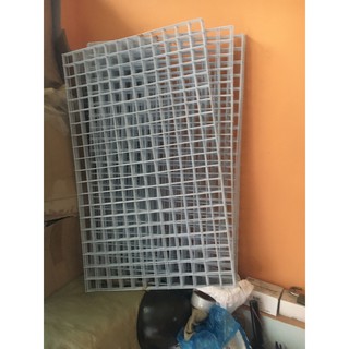 Giá Treo Lưới Sắt 3 Tấm 50x100Cm và 30 Chiếc Móc Lưới Dài 20Cm