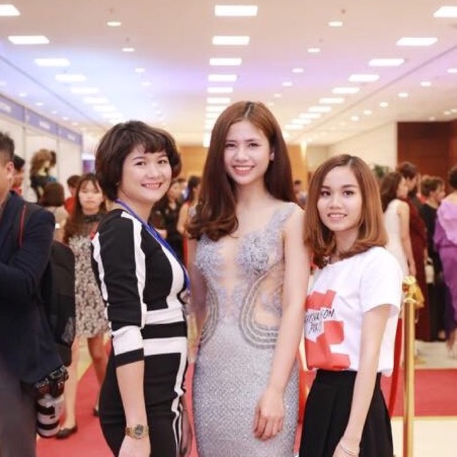 HN- Biến má hóp , góc mặt sắc cạnh thành BẦU BĨNH, TRÒN TRĨNH , THANH TÚ