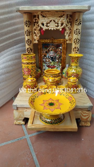 Bộ đồ thờ thần tài gấm màu vàng