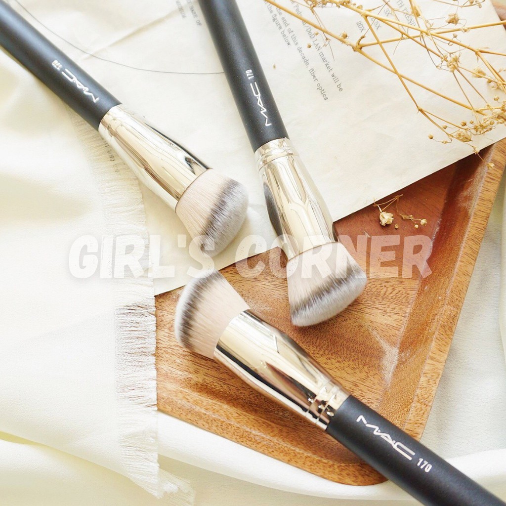 Cọ nền M.a.c 170 SYNTHETIC ROUNDED SLANT BRUSH - Cọ trang điểm nền - cọ tán kem nền