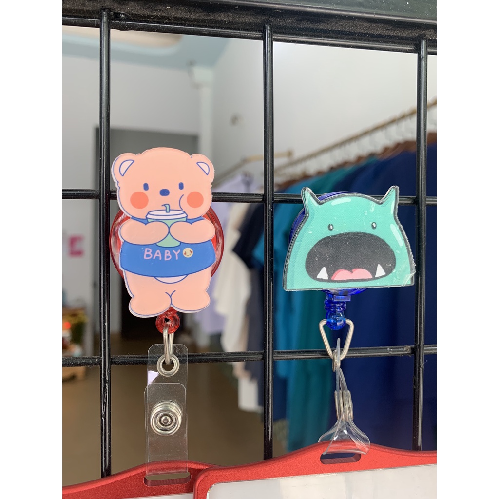 Kẹp thẻ đeo bảng tên gắn sticker xinh xắn, Cute bằng Mica - Thương hiệu Y Tế Thông Minh