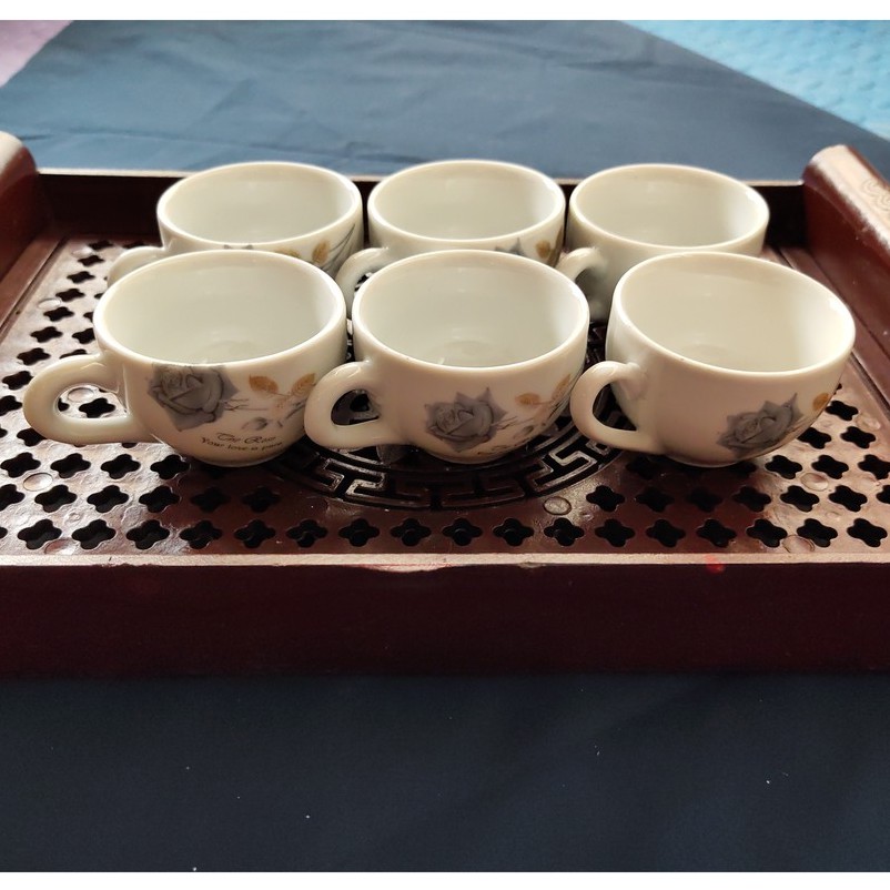 Bộ 6 chén uống trà họa tiết hoa hồng đen có quai