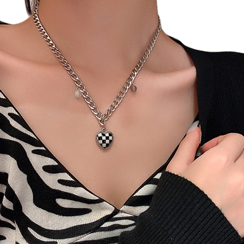 Vòng Cổ Choker Mặt Trái Tim Thời Trang Dành Cho Nữ