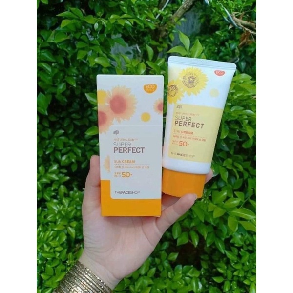 Kem chống nắng hoa cúc SPF50+( kèm quà tặng)