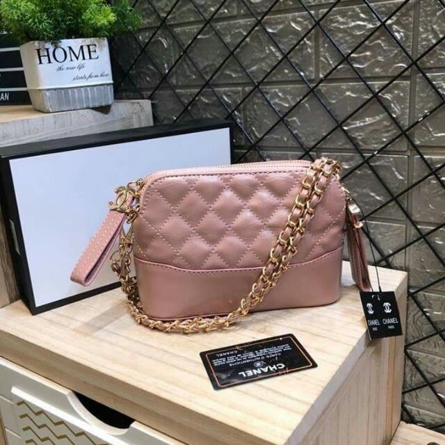 Chanel hobo mini