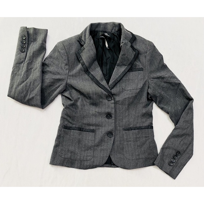 Áo vest viền đen Ninomaxx (Size S) - Thanh lý vnxk