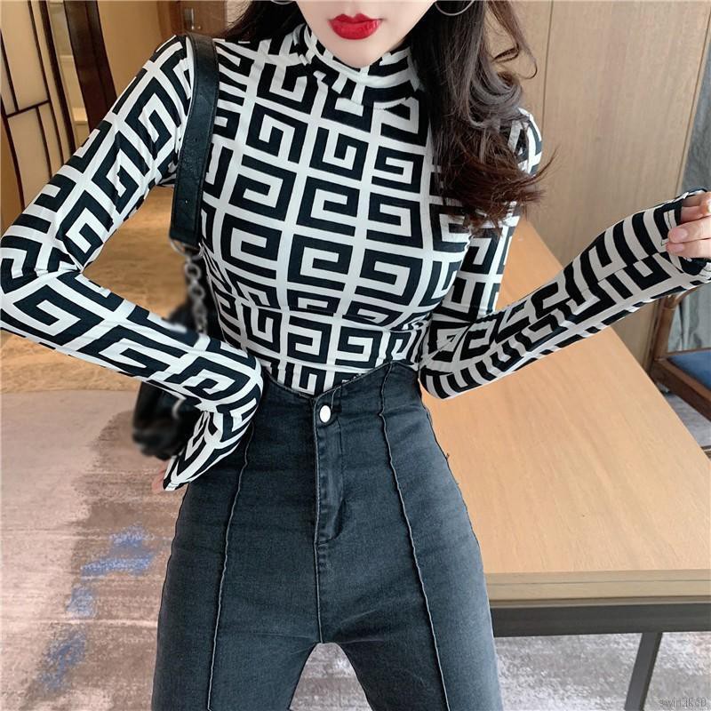 Áo Croptop Tay Dài Hoạ Tiết Da Báo Thiết Kế Ôm Sát Quyến Rũ