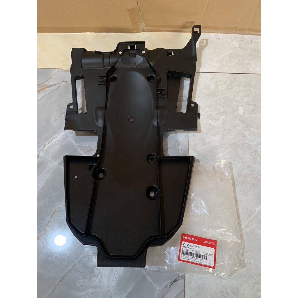 Chắn bùn sau B HONDA SH 125&150 năm 2012 màu Đen. 80101K01900