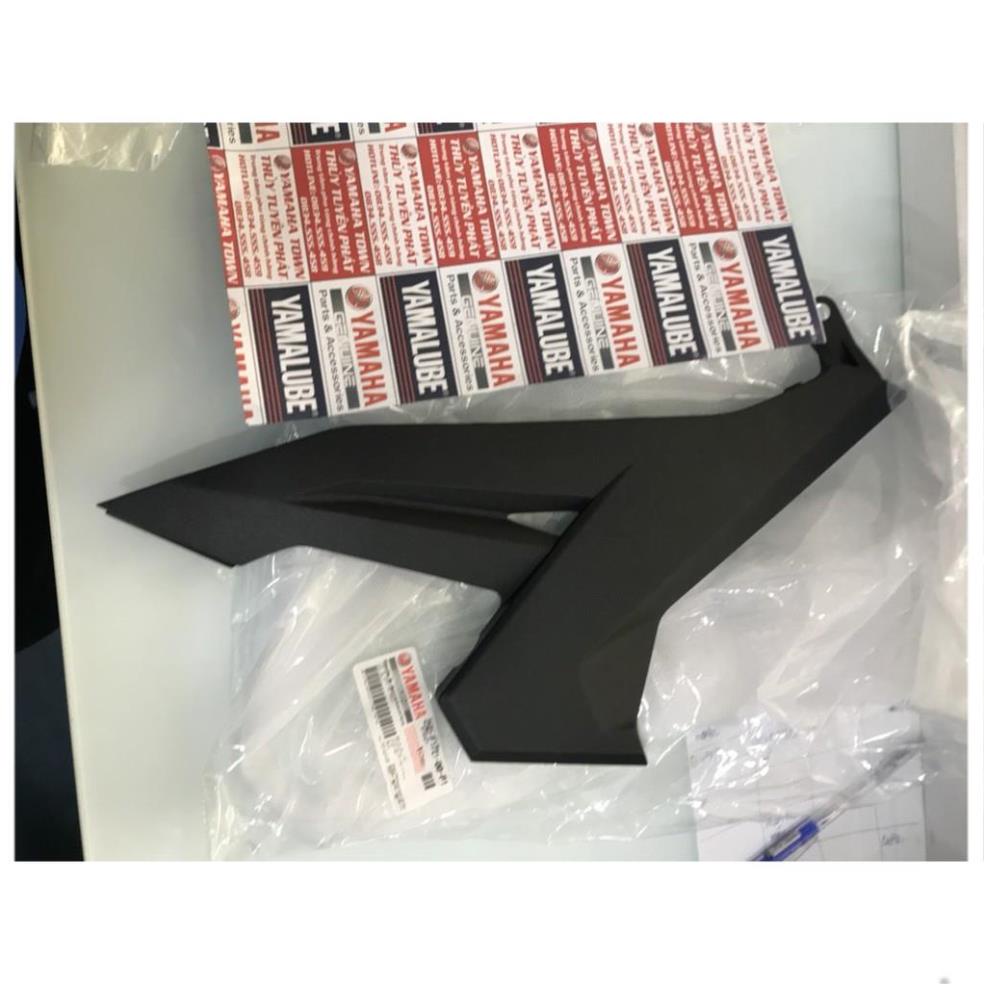 Cốp xe cánh chim đen nhám Exciter 150  chính hãng Yamaha  cao cấp tại shop.