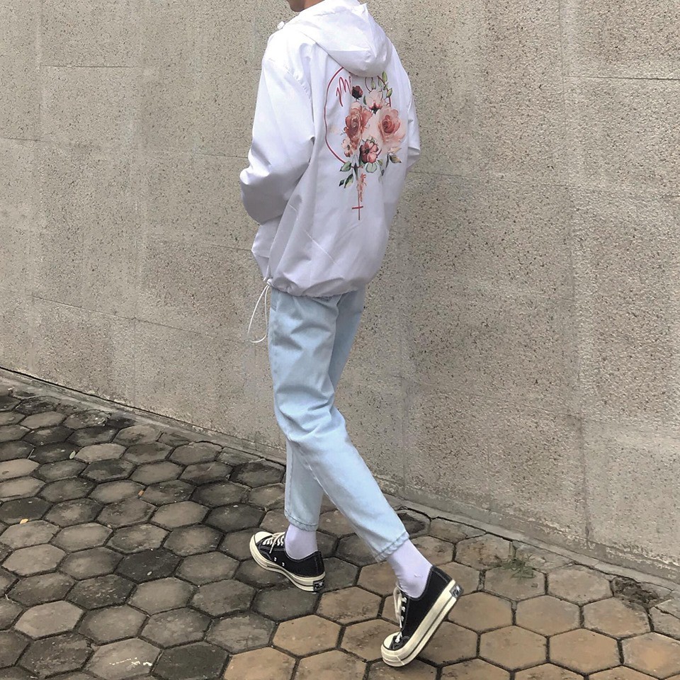 Áo ROSE JACKET form unisex sẵn hai màu đen và trắng