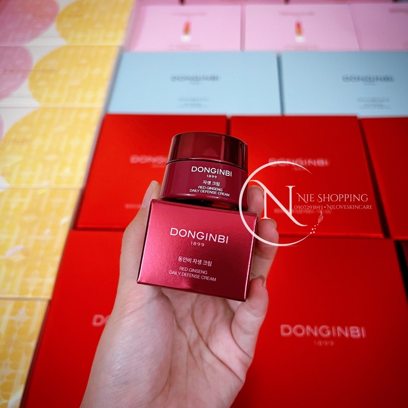 Kem dưỡng bảo vệ da hằng ngày Daily defense cream •