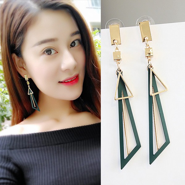Khuyên tai mặt hình tam giác phong cách Hàn Quốc trẻ trung thời trang