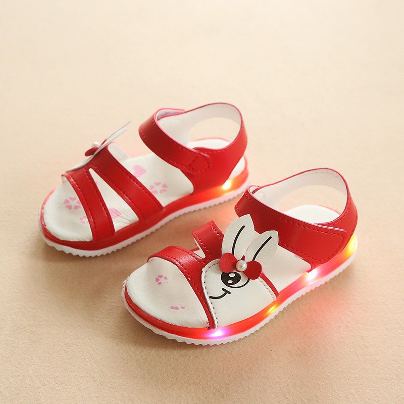 Giày sandals đính hình chú thỏ xinh xắn cho bé