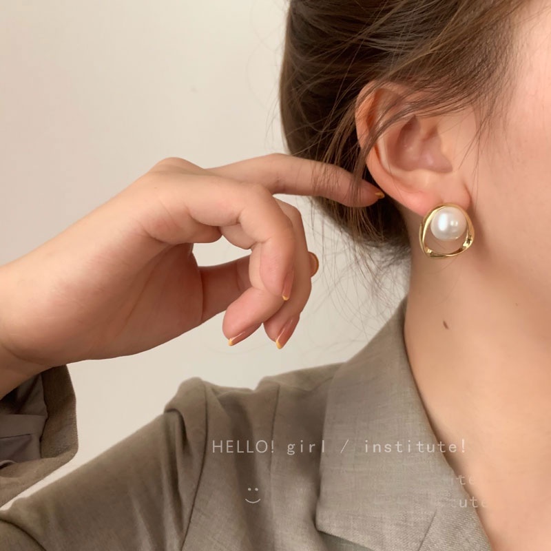 Khuyên tai hợp kim mạ vàng đính ngọc trai thời trang thanh lịch dành cho nữ