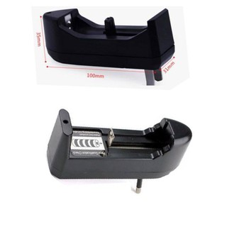 Bộ sạc pin tiểu đa năng