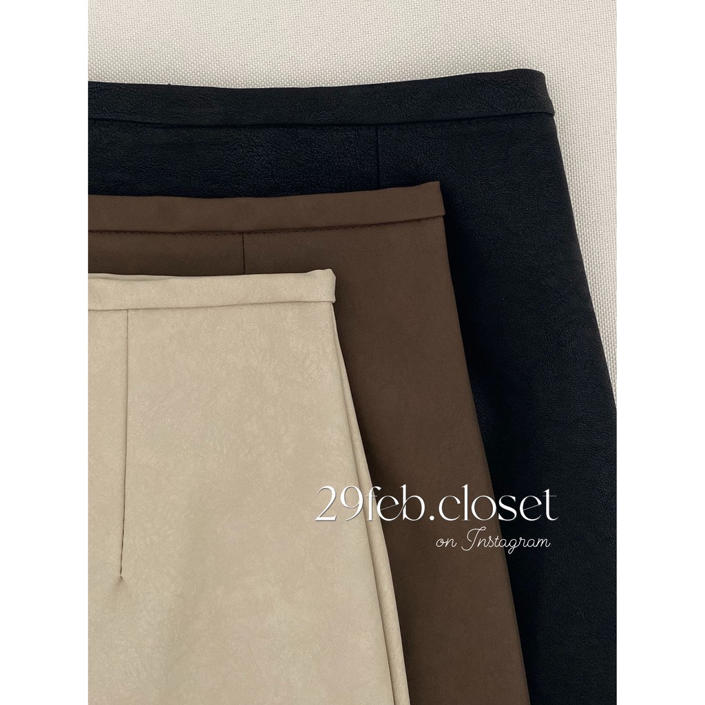 [Ảnh thật/video 29feb] Chân váy da lì chữ A basic - 8683