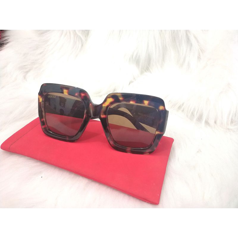 Kính hiệu Gucci nâu tây tràn viền siêu xinh