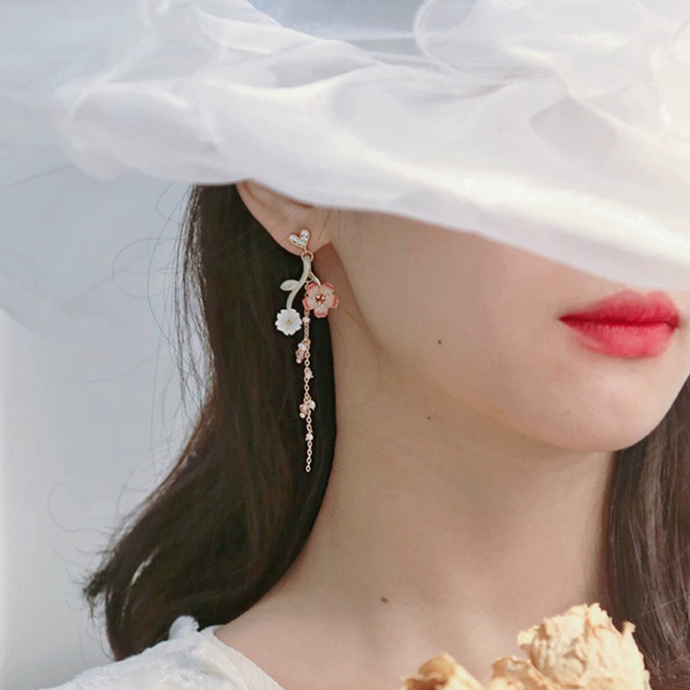 Cặp Bông Tai Thời Trang Hợp Kim Dáng Dài Phối Hoa Và Ngọc Trai Đầy Độc Đáo