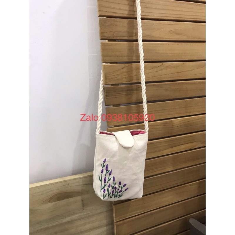 Túi canvas thêu tay 21*17cm độc đáo