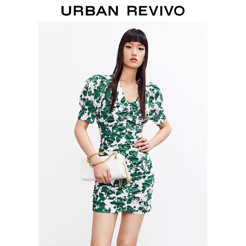 Đầm hoa xanh Urban Revivo