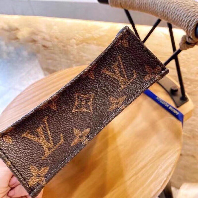 Túi xách tay nữ có dây đeo chéo dáng nhỏ đựng điện thoại louis vuitton LV