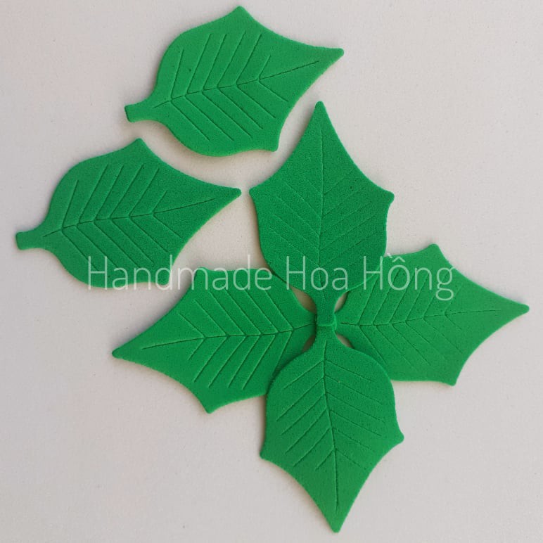 50 lá trang trí giáng sinh - noel, bằng giấy xốp 1mm, 4.9 x 3.2cm - lá trang trí lớp học, giáng sinh, noel, thiệp, lì xì