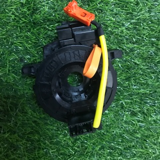 Cáp còi Toyota fortuner 2013