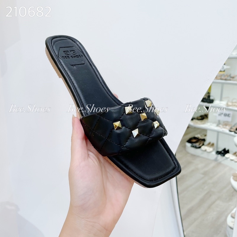 BEESHOES - DÉP ĐÍNH CƯỜM MŨI ĐEN - DÉP BỆT CÓ SẴN MÀU ĐEN - VÀNG - XANH - BE 210682