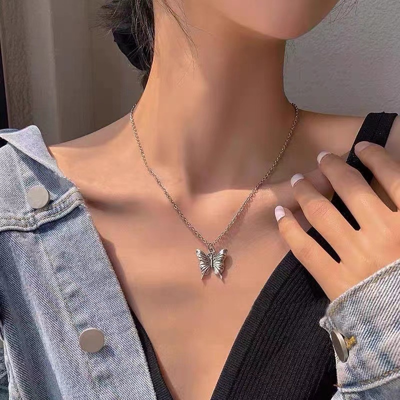 Dây Chuyền Mặt Hình Bướm Phong Cách Retro Hàn Quốc Cá Tính