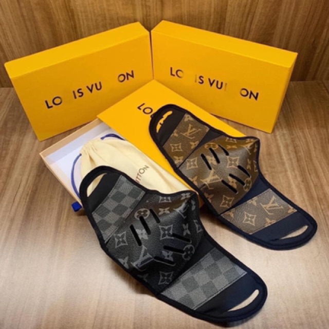 Khẩu trang LV. có sẵn | BigBuy360 - bigbuy360.vn