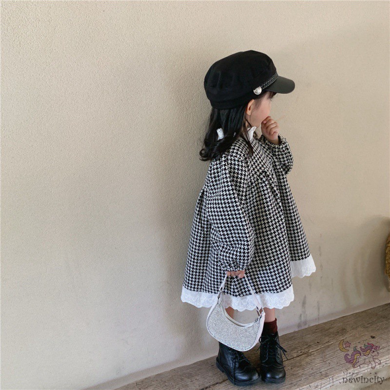 Đầm Nhung Phối Ren Dễ Thương Cho Bé