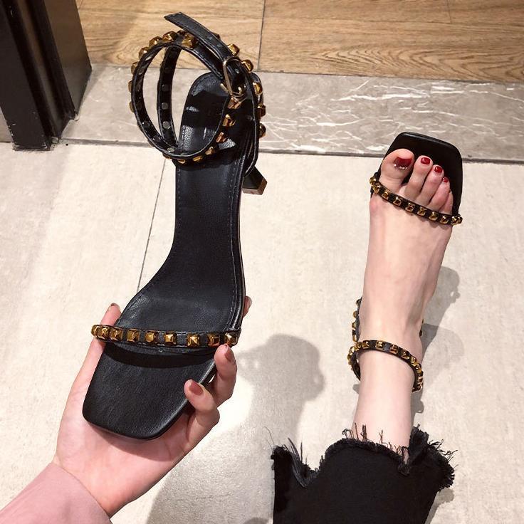 Giày Cao Gót Sandal Đính Đinh Tán Thời Trang Mùa Hè Pháp 2021