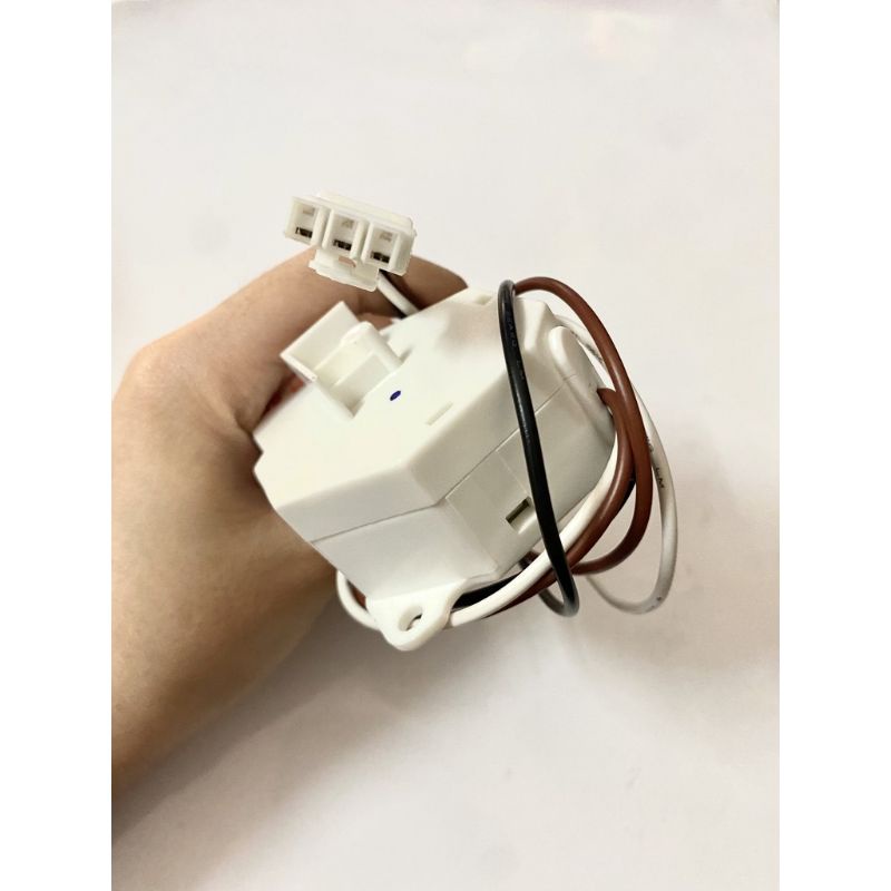 công tắc cửa máy giặt Toshiba inverter