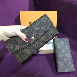Set 2Ví cầm tay LV (ảnh m tự chụp)