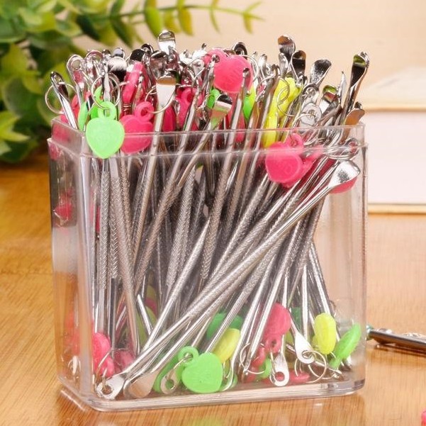 Dụng cụ lấy ráy tai thép chống rỉ, có móc treo vào chìa khóa Duashop