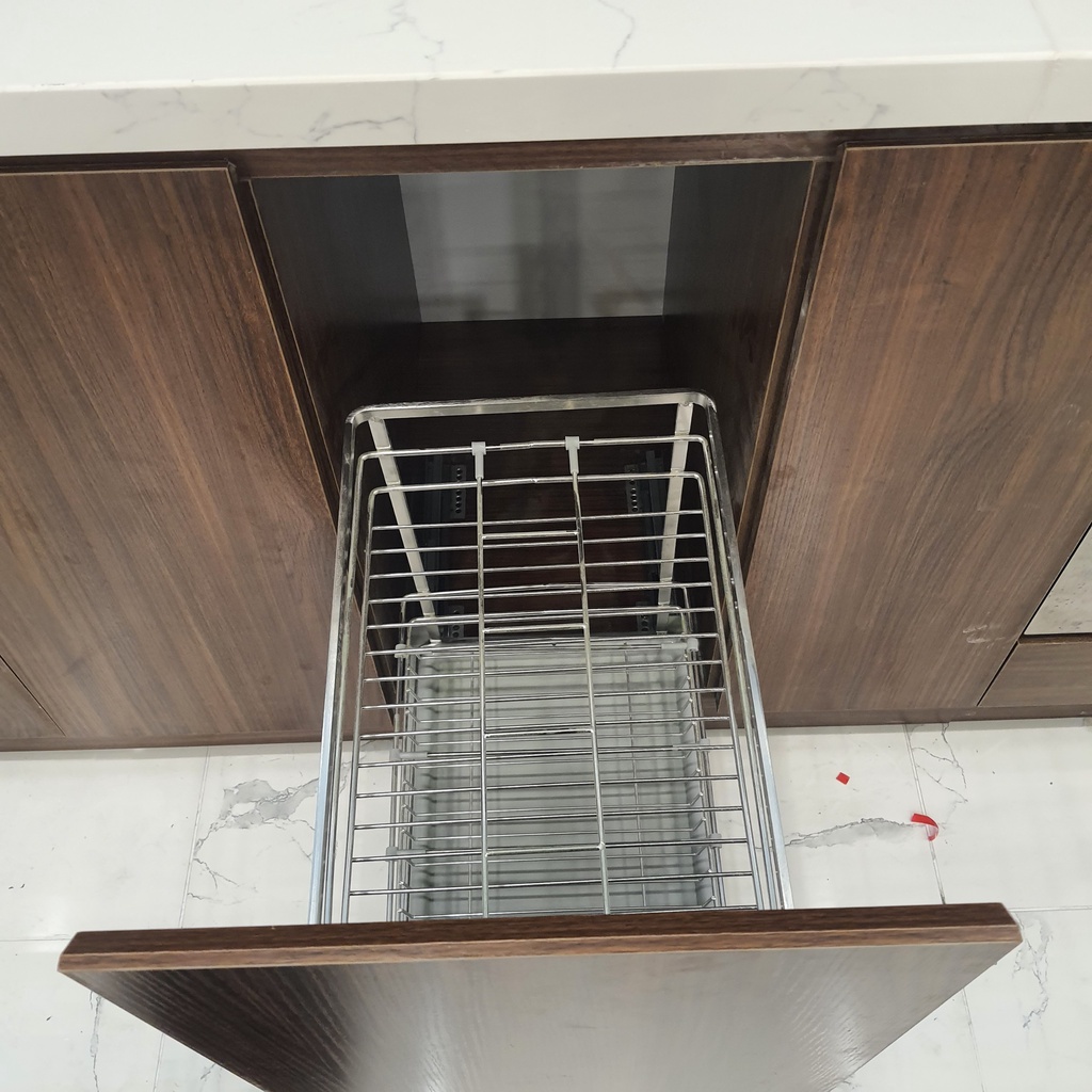 Kệ Đựng Gia Vị, Kệ Đựng Chai Lọ INOX Không Gỉ 304 TAKI - Ray Âm Giảm Chấn Cao Cấp - Bảo Hành Vĩnh Viễn - Có Thợ Lắp