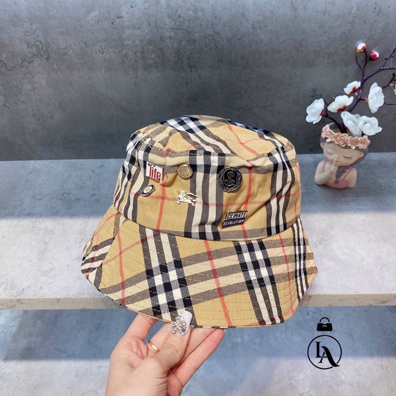 Mũ vành bucket bbr đính tag