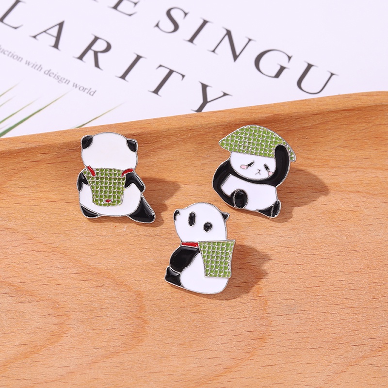 Ghim cài áo QIHE JEWELRY hình gấu trúc hoạt hình có 8 kiểu tùy chọn đáng yêu xinh xắn