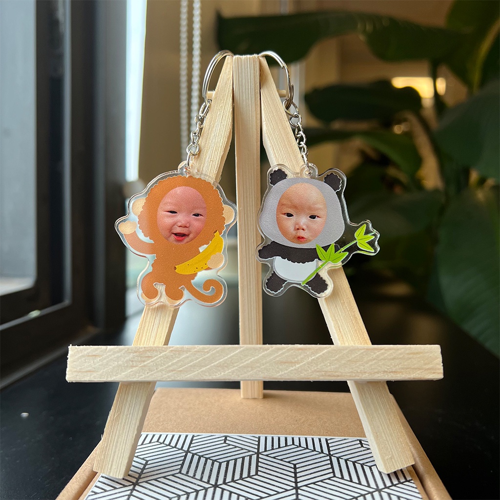Móc chìa khóa mica cắt hình bé dễ thương và ghép ảnh vào chibi theo yêu cầu