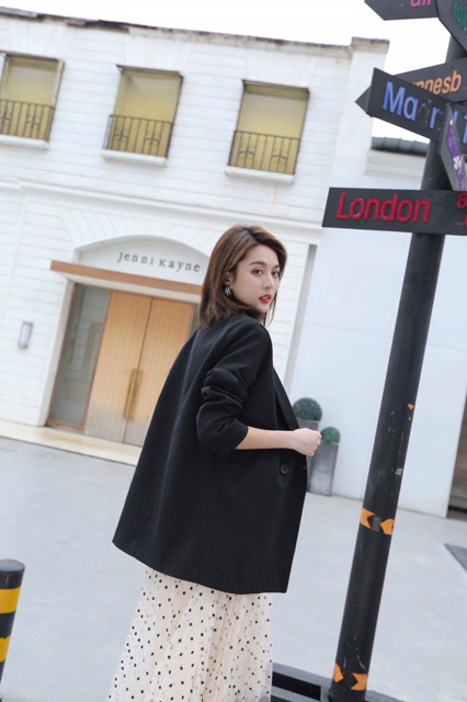 Áo Blazer công sở viền gấu áo