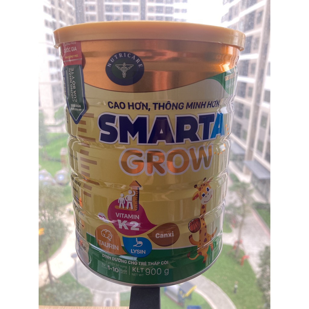 Sữa bột Nutricare Smarta Grow loại 900g 1 hộp