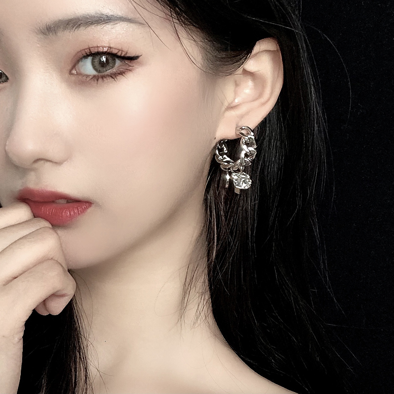 Bông Tai Bạc Hình Chữ Thập Phối Tua Rua Phong Cách Vintage