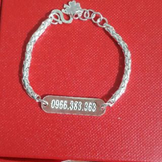 Lắc tay khắc bạc ta