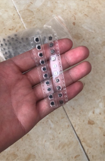 Công tác 4 chân nokia