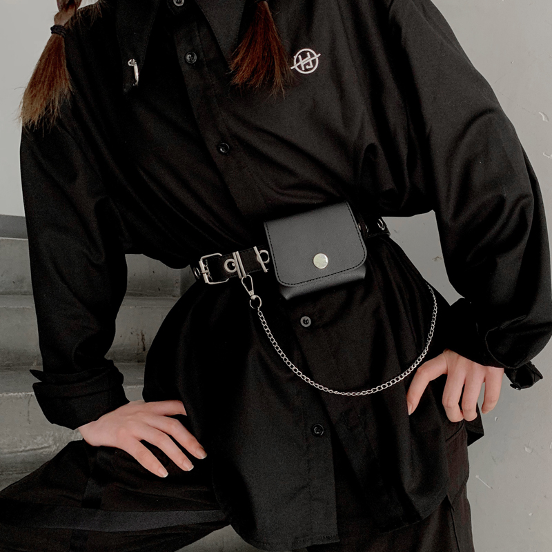 Thắt lưng phối xích và túi đựng đồ phong cách punk 22580