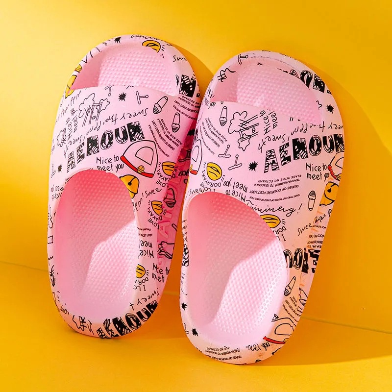 Dép Sandal Đế Dày Mềm Mại Chống Trượt In Họa Tiết Graffiti Thời Trang Cho Bé Gái