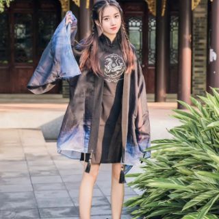 Áo sườn xám bạch hổ